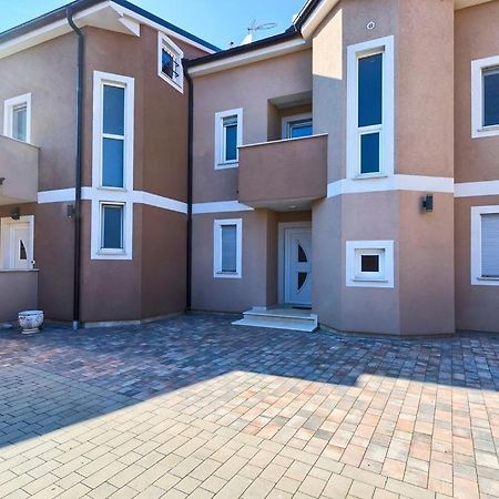 Lovely Fazana Apartments 400M From The Sea エクステリア 写真