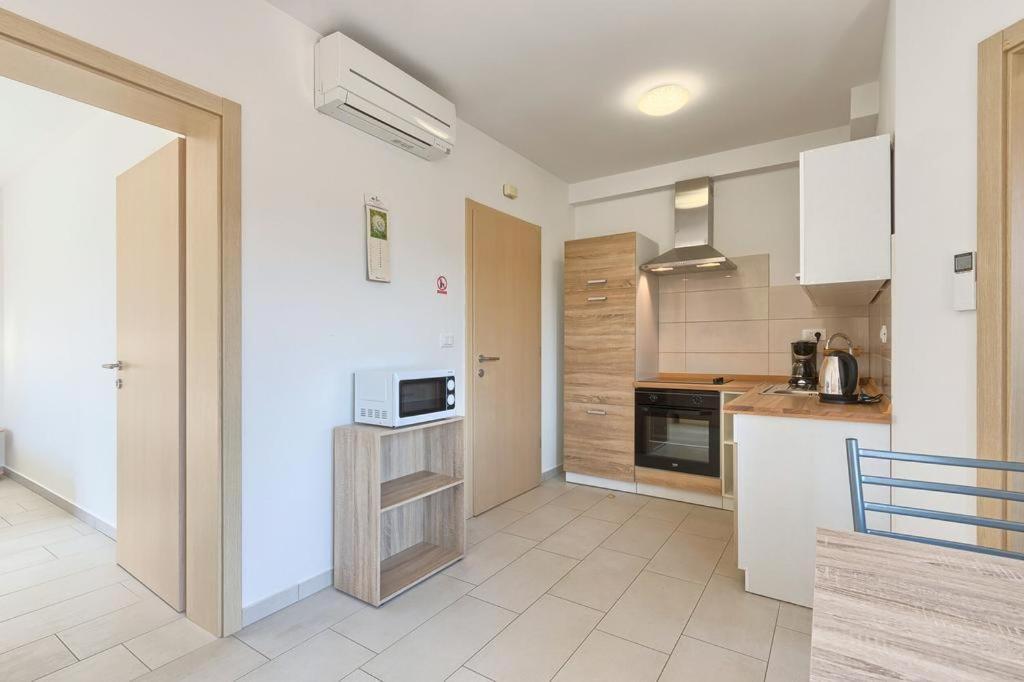 Lovely Fazana Apartments 400M From The Sea エクステリア 写真