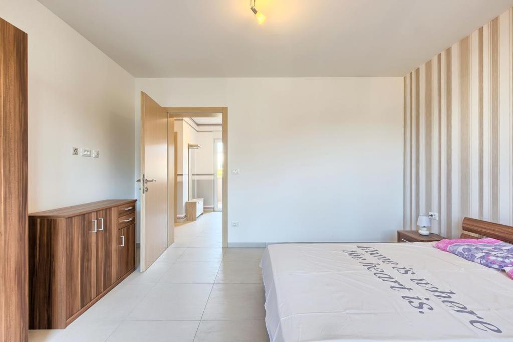Lovely Fazana Apartments 400M From The Sea エクステリア 写真