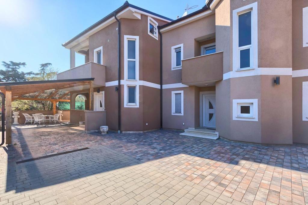 Lovely Fazana Apartments 400M From The Sea エクステリア 写真