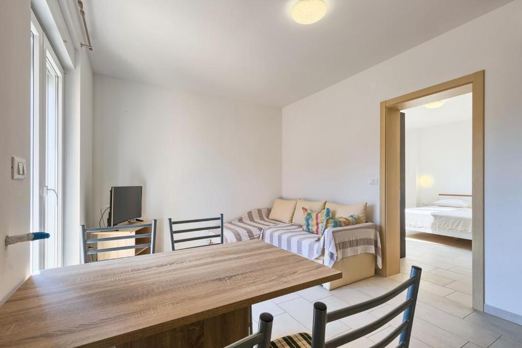 Lovely Fazana Apartments 400M From The Sea エクステリア 写真